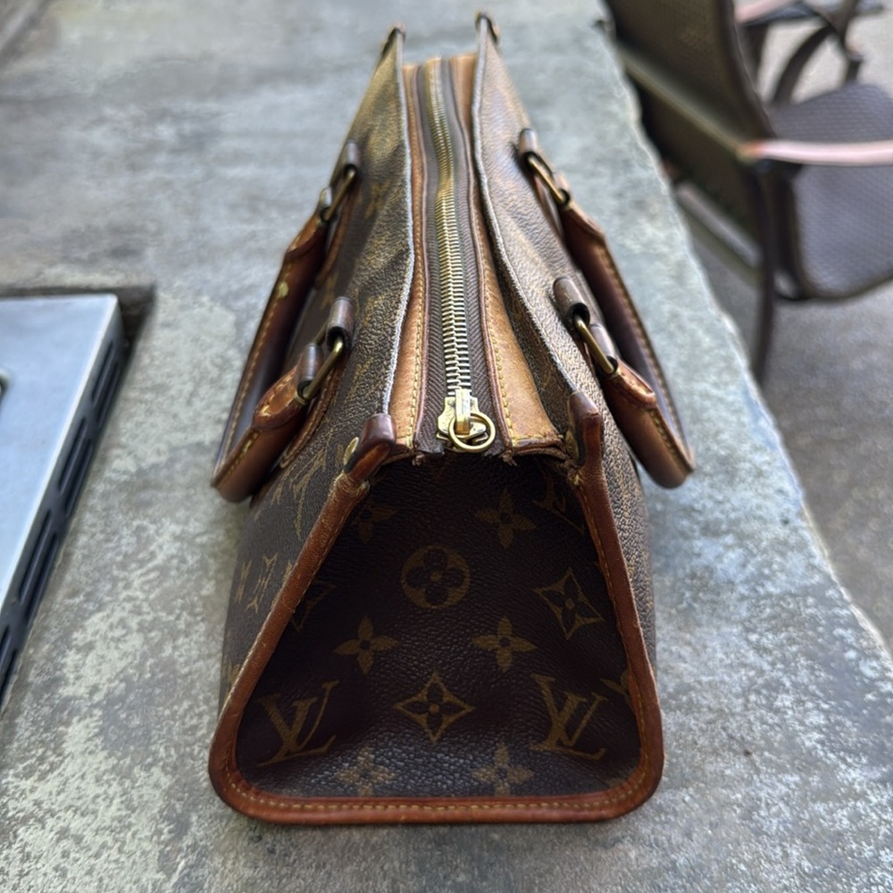 Louis Vuitton Brown Monogram Clutch - Picture 2 of 11